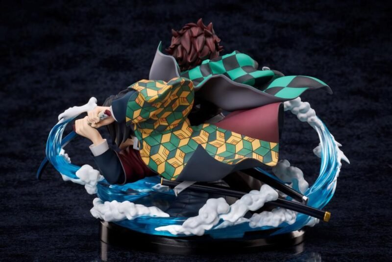 Figurine Demon Slayer - Tanjiro & Giyuu (13cm) – Image 5