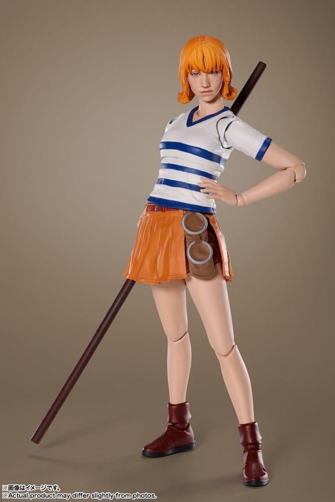 Figurine One Piece Netflix - Nami S.H. Figuarts (15cm) – Image 3